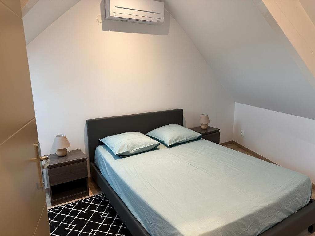 Spacious Flat Close To The Railway Station *